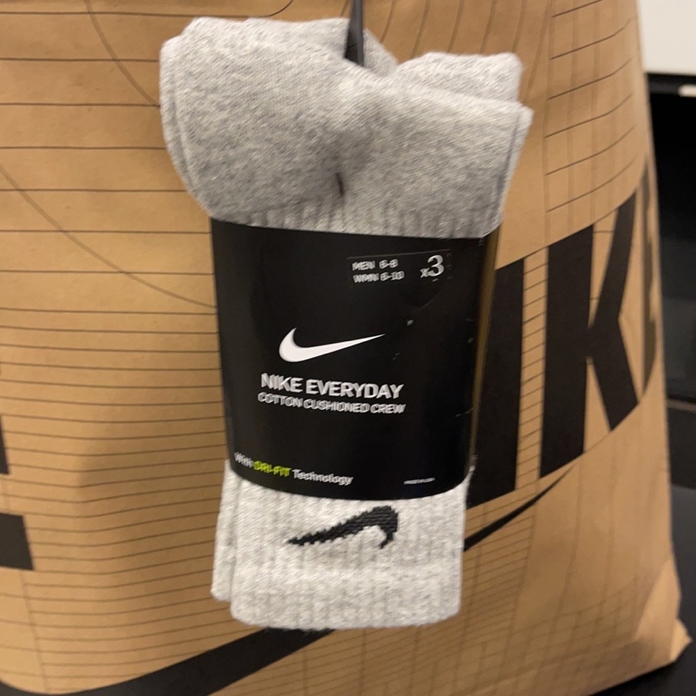 Nike Socks Everyday Cushioned Crew 3 pairs socks set - Picture 14 of 16